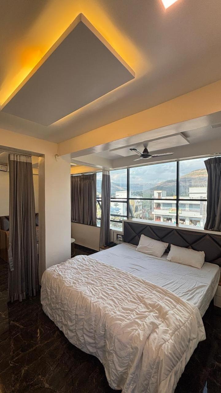 Royal Pure Veg Restaurant And Lodging Ξενοδοχείο Ambegaon Εξωτερικό φωτογραφία